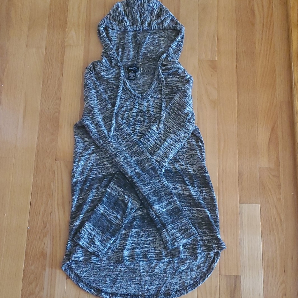 Rue21 Gray Hi-Low Hoodie/Sweater